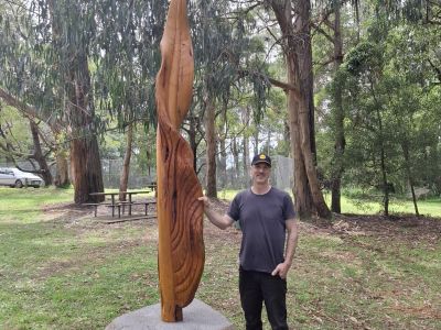 ​Artist Anton McMurray with 'Storm Leaves'